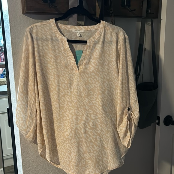 Maurice’s Popin top size Large - Picture 2 of 6